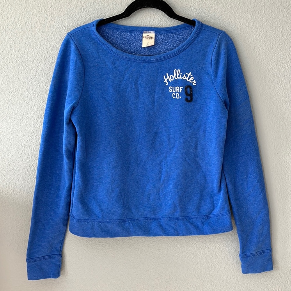 Hollister sweatshirt, EUC, royal blue, graphic left chest, women’s S, su…